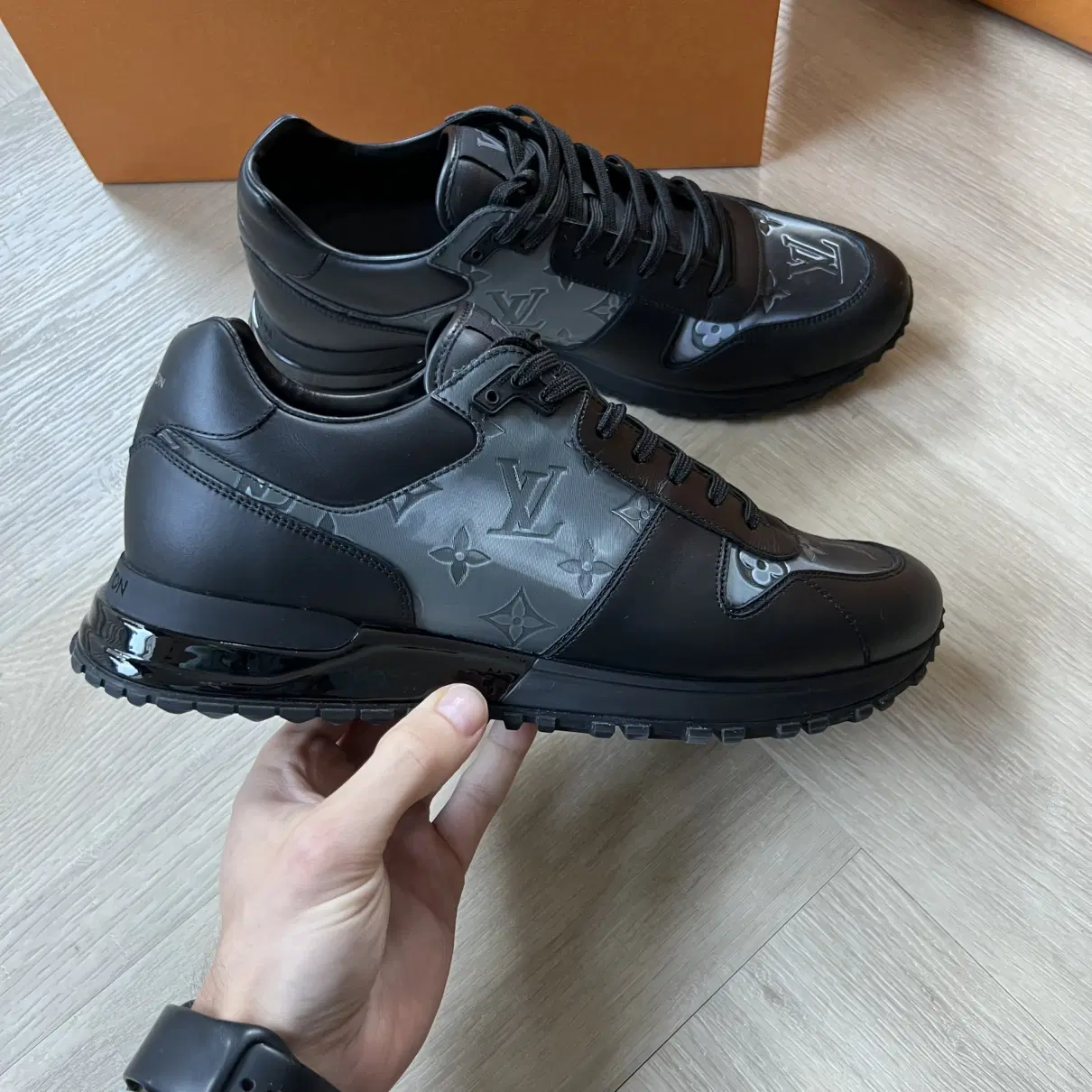 PREMIUM DESIGNER SNEAKERS